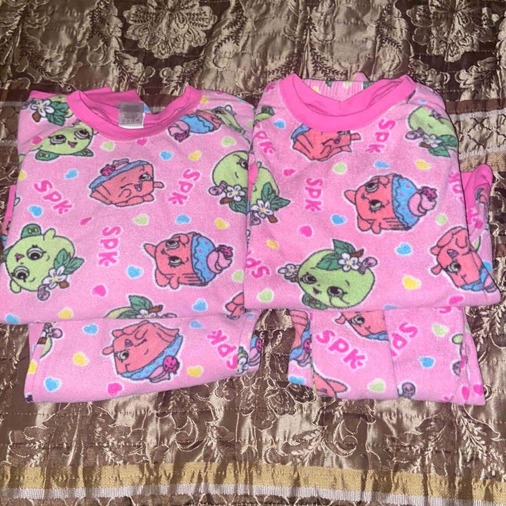 Shopkins Girls Pajamas 2 Sets Fair Cond. Size 8